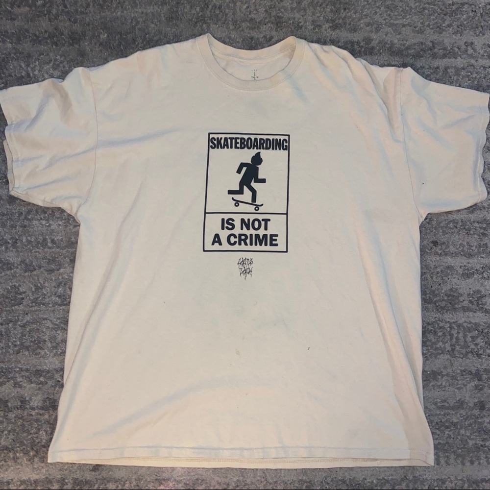 Travis Scott tee size xl ig@latino_kicks